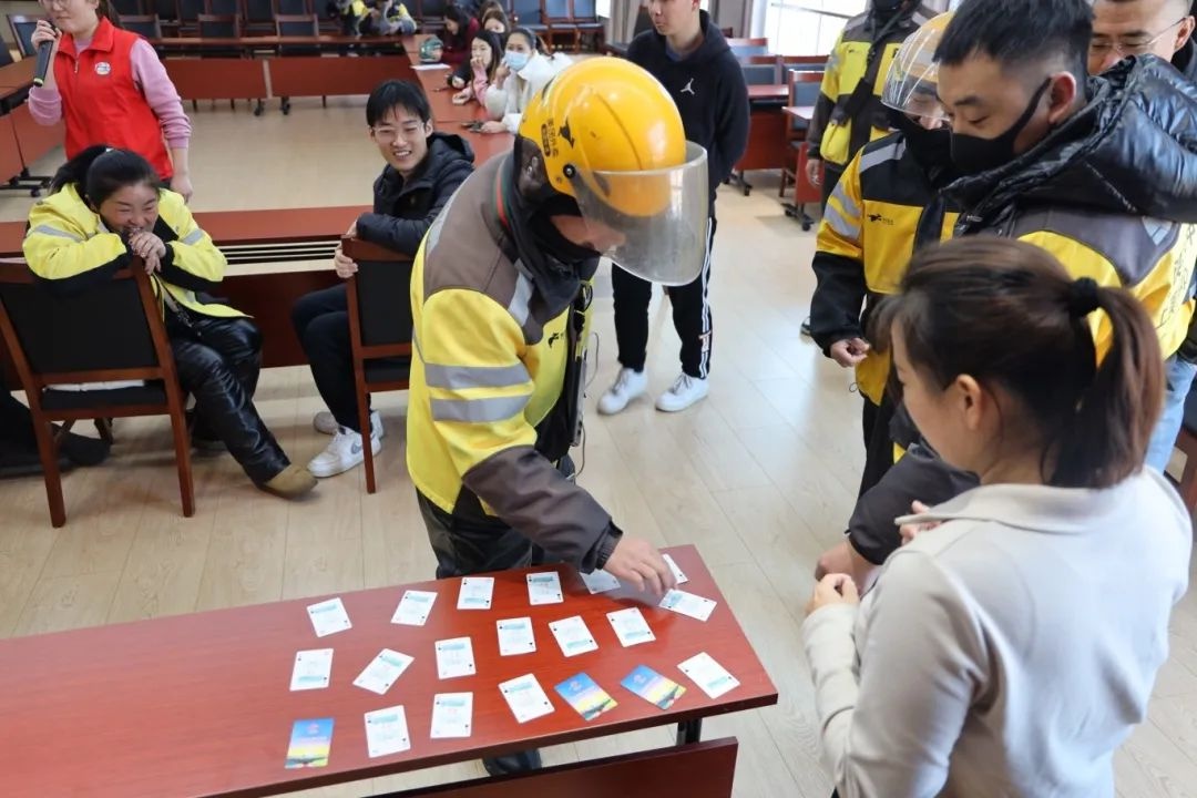 锦绣社区青年汇瑞蛇迎春活动：30余名两企三新青年如何开启新年新程？  第7张