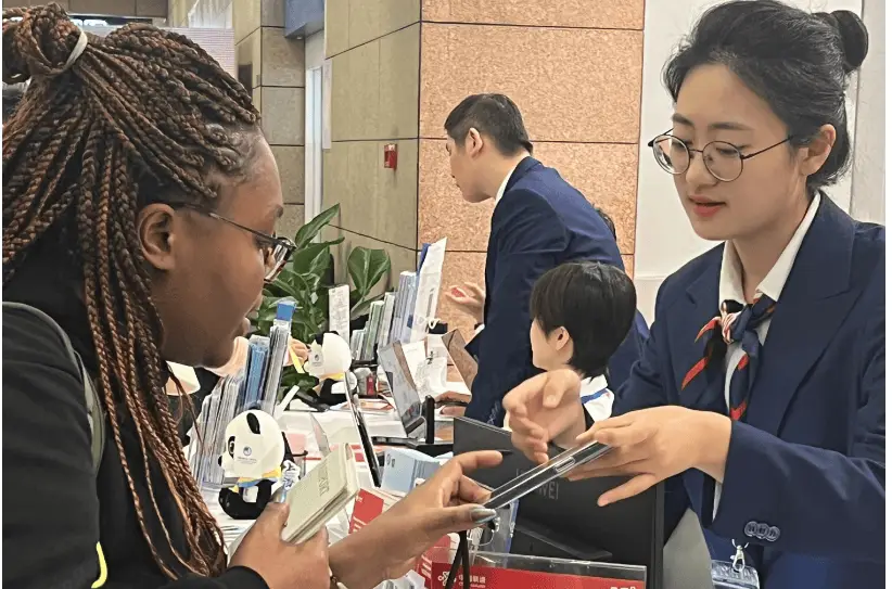 上海春节通信服务大揭秘！机场服务点新春有礼活动等你来体验  第3张