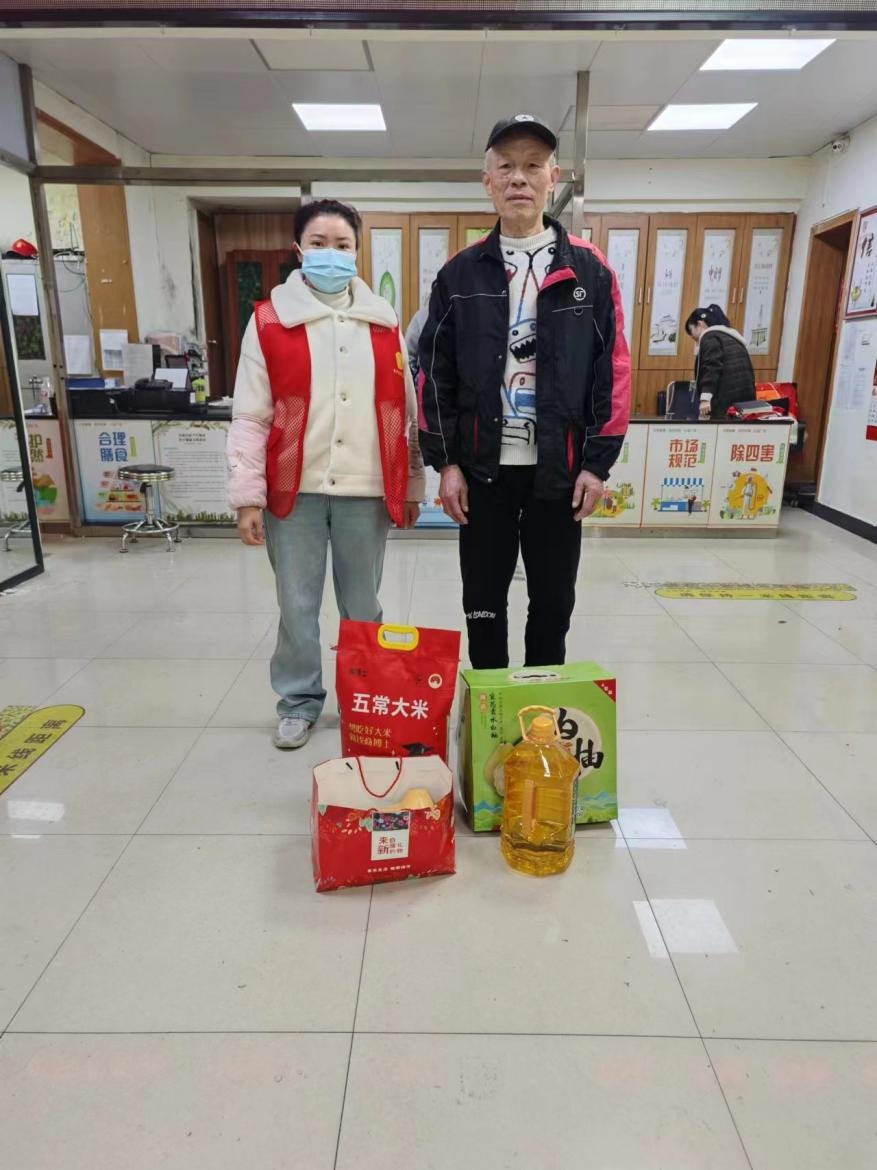 寒冬送暖！民族街道工会如何让新业态从业人员和困难职工感受节日温暖？  第4张