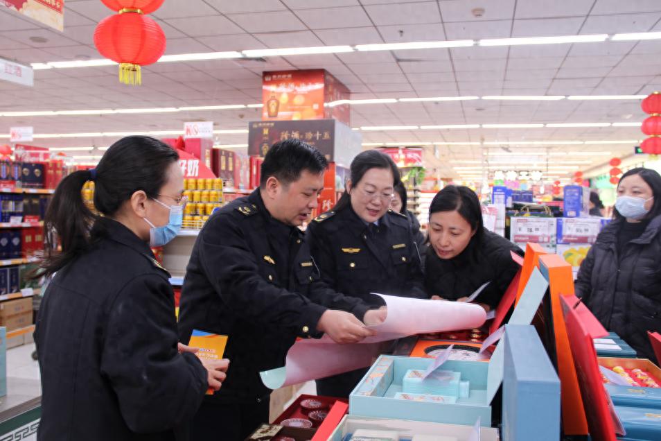 春节购物季，你的礼物包装超标了吗？市监部门严查过度包装  第1张