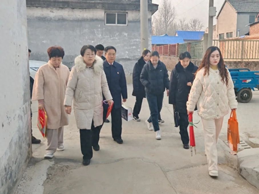 兖州区检察院老尚工作室携手妇联，冬日送温暖！5名困难妇女儿童的生活将如何改变？