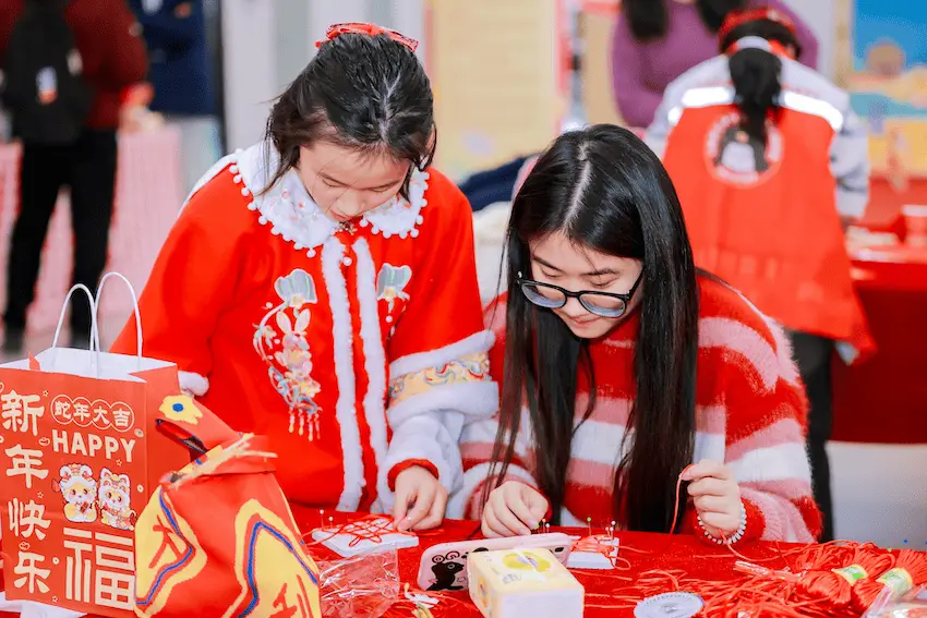 校长连续八年亲自下厨，这道宫保鸡丁为何让学生们年年期待？  第5张