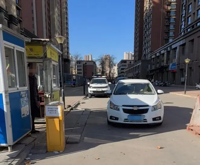 停车乱象频发！交管部门重拳出击，这些停车场整改后你还敢停吗？  第8张