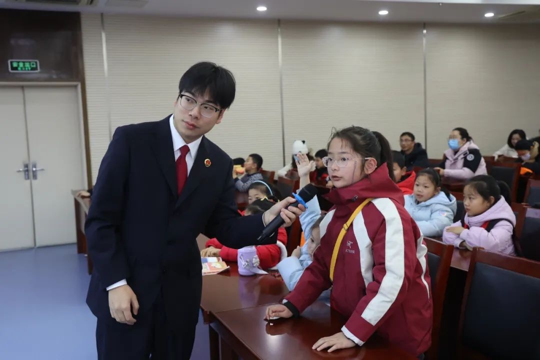 他们是如何在2024年全市检察机关民事检察业务竞赛中脱颖而出的？揭秘章瑜、何文斌的成功之路  第4张