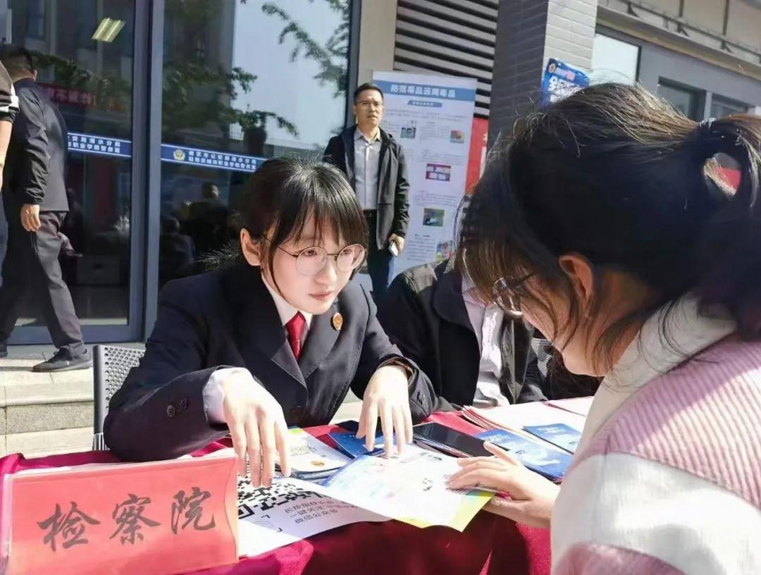 他们是如何在2024年全市检察机关民事检察业务竞赛中脱颖而出的？揭秘章瑜、何文斌的成功之路  第6张