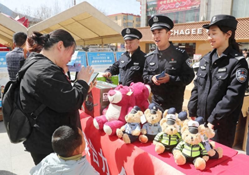 临潼警方联手银行大行动！你的钱袋子安全了吗？  第1张