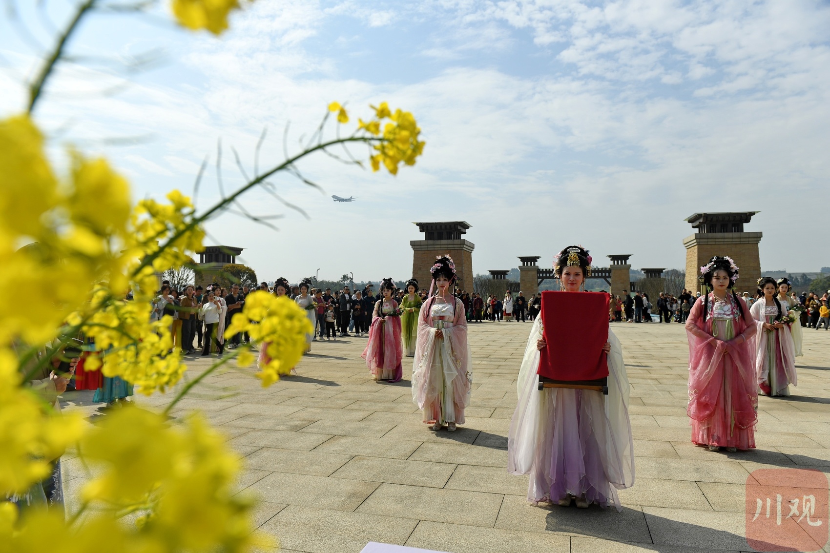 2025年双流瞿上田园花朝节，汉服爱好者共赴春日盛宴，你准备好了吗？  第7张