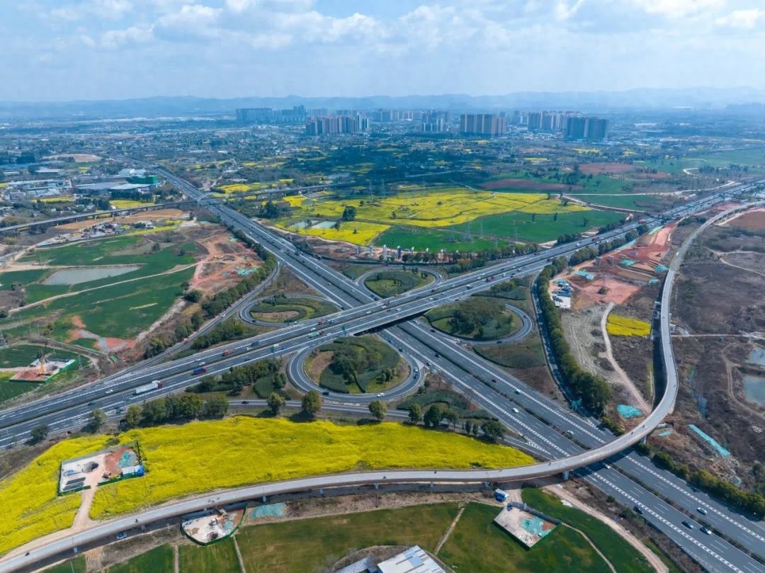 成都至南充高速公路扩容项目即将全线通车，东向出川通道将迎来巨变