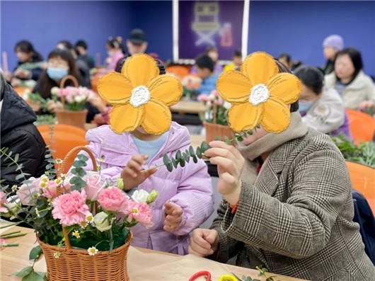 春天里的成长奇迹：未成年人如何在实践中绽放雷锋精神？  第3张