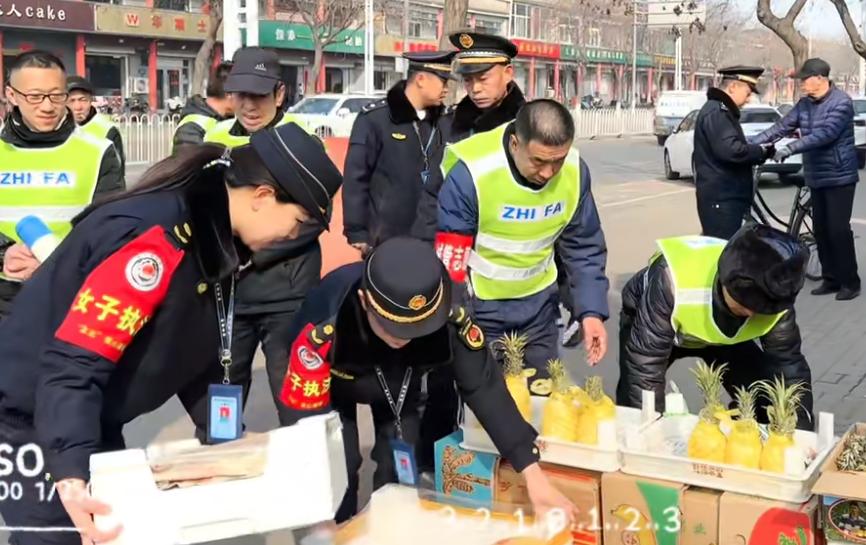 城管执法体验日：商户志愿者如何零距离感受城市管理的艰辛与重要？  第3张