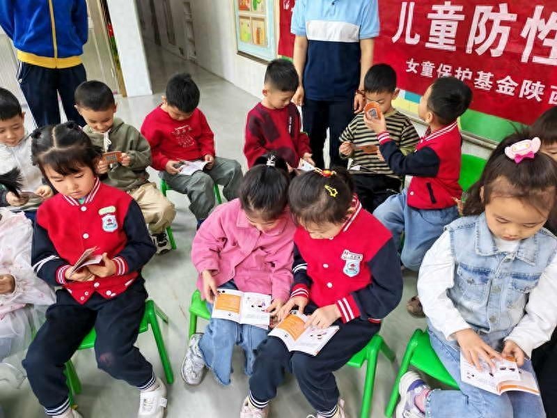 你知道吗？这些身体触碰绝对不能接受！4岁孩子也能学会的自我保护技巧