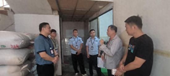 五一假期临近，你的食品安全有保障吗？城月镇开展节前专项检查