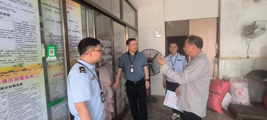 五一假期临近，你的食品安全有保障吗？城月镇开展节前专项检查  第2张