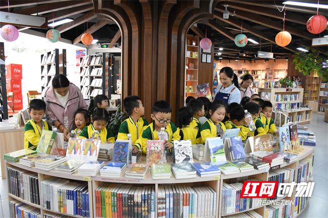 2025书香娄底全民阅读启动！你准备好开启阅读新篇章了吗？  第3张