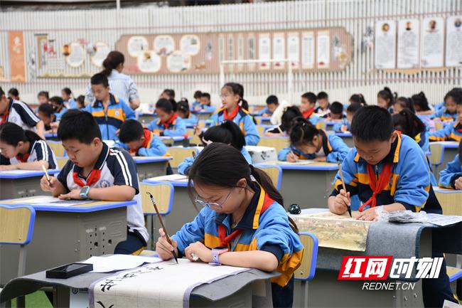 2025书香娄底全民阅读启动！你准备好开启阅读新篇章了吗？  第4张