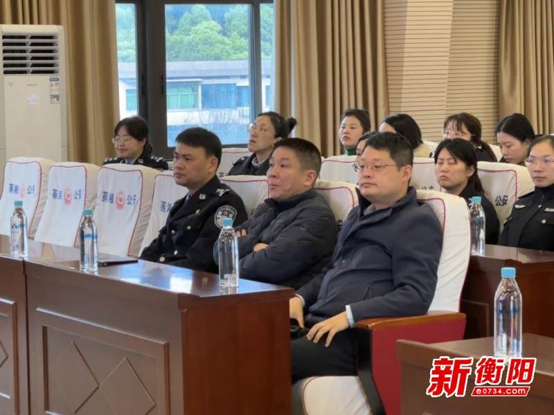 南华医院专家走进警营，为何公安干警的健康如此重要？  第2张