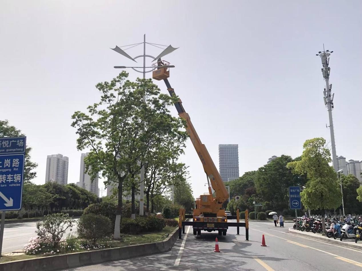 强风过后，453组路灯灯杆隐患大排查！你的出行安全有保障了吗？  第2张