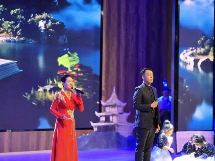 攀盐一家亲！市文化艺术中心第5次赴凉山演出，为何如此打动人心？  第4张