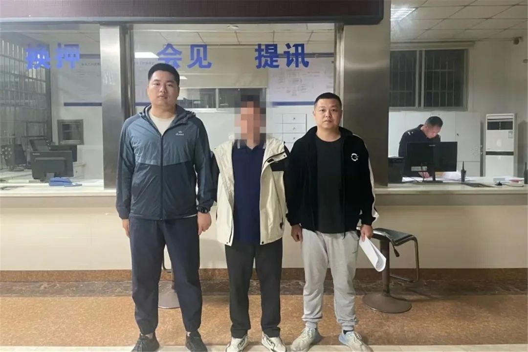 重点工程采购经理竟是诈骗犯？商户数千元现金被骗  第3张