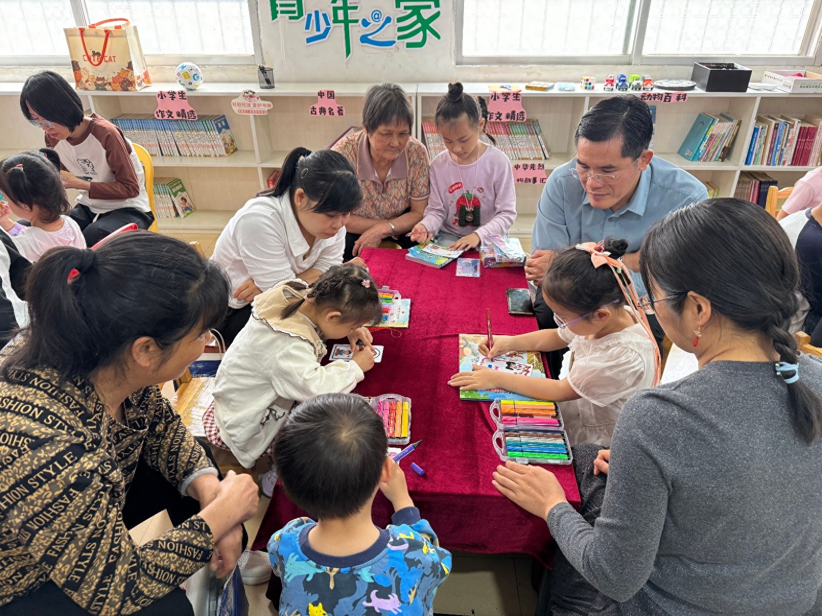 世界读书日掀起全民阅读热潮！你准备好加入这场文化盛宴了吗？