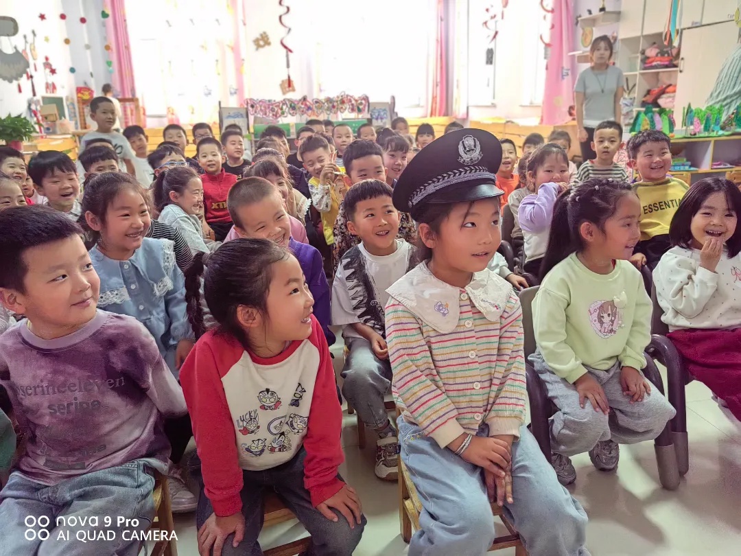 司法警察走进幼儿园，用藏蓝力量守护孩子成长！这堂防欺凌课你见过吗？  第5张