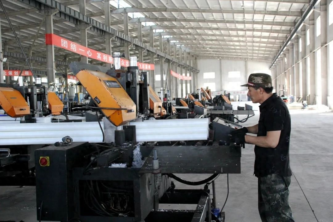 北票企业如何以冲刺姿态决胜全年？这场生产热潮告诉你答案