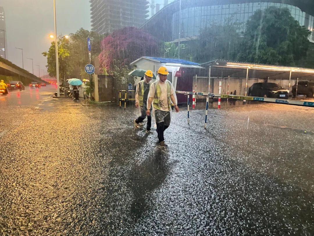 广州暴雨来袭！你的下班路被淹了吗？  第5张