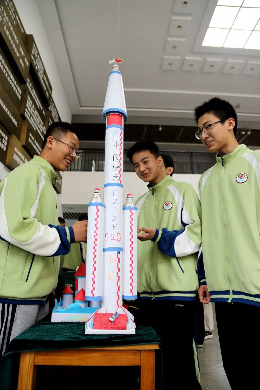 废品变火箭？！合肥38中学生的环保创意惊艳全校