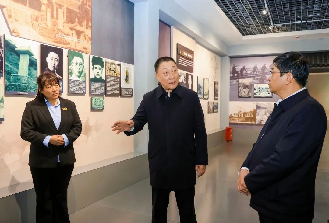 市委书记宋诚调研凤城企业:如何将工业硬实力转化为文化软实力? 第2张 市委书记宋诚调研凤城企业:如何将工业硬实力转化为文化软实力? 第2张