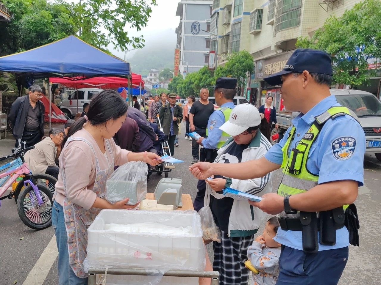 炎炎夏日，孩子安全谁来守护？温泉镇这场活动让家长和孩子都安心  第4张