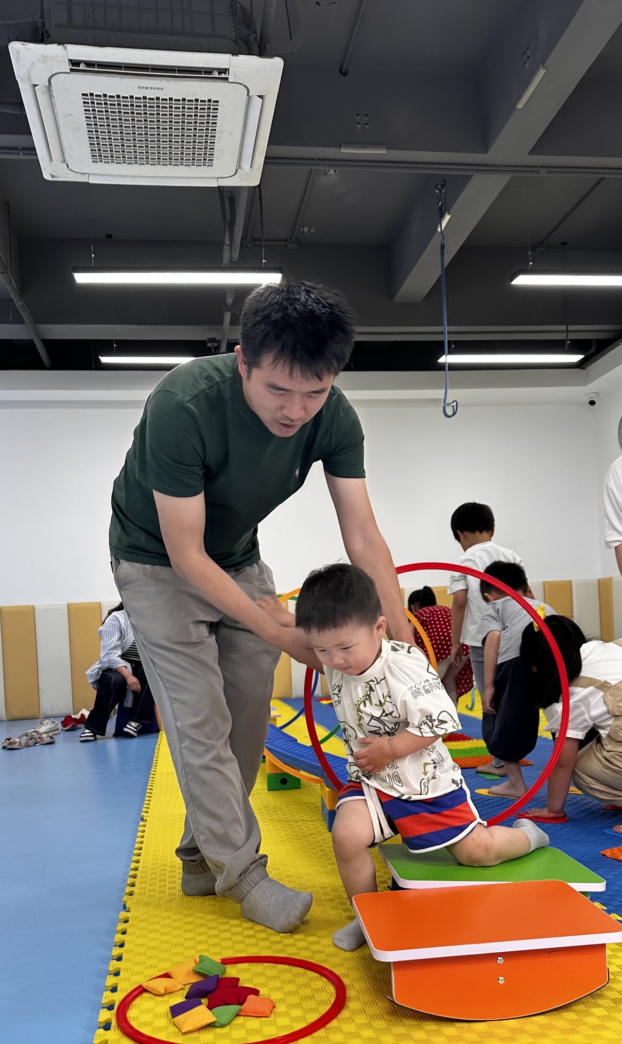 5月17日九和魅社区活动，30组家庭为何齐聚一堂玩感统游戏？  第2张