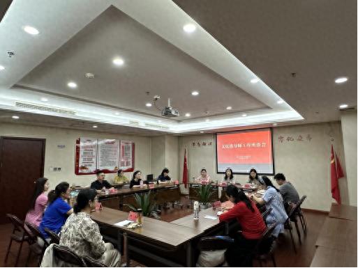 5月22日镇江这场文化指导师座谈会，究竟透露了啥重大信号？
