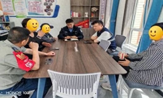 房屋漏水引发邻里纠纷？民警联合多方调解能否化解僵局
