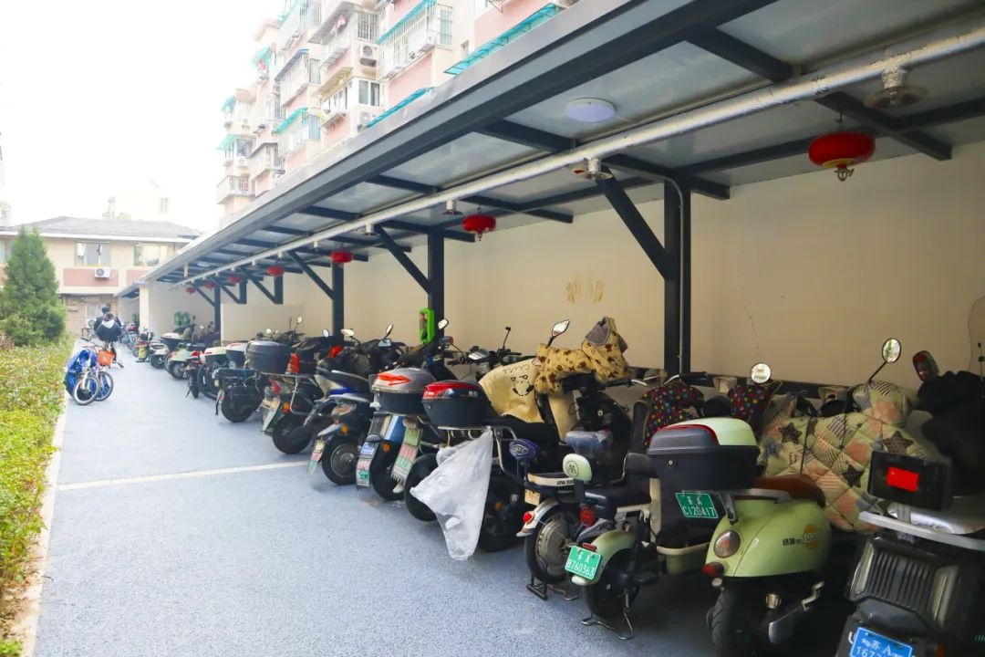 老旧小区焕新颜！湖心花园等10个小区改造完成，居民生活将迎来哪些惊喜变化？  第2张