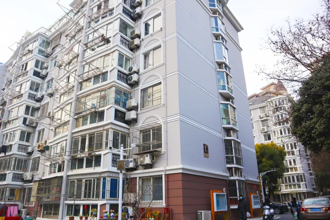 老旧小区焕新颜！湖心花园等10个小区改造完成，居民生活将迎来哪些惊喜变化？  第3张