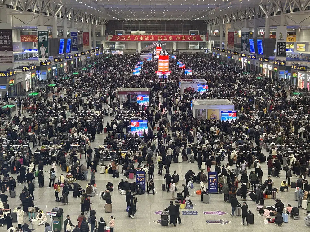 春运高峰！上海虹桥火车站77.8万人次创历史新高，你准备好回家了吗？