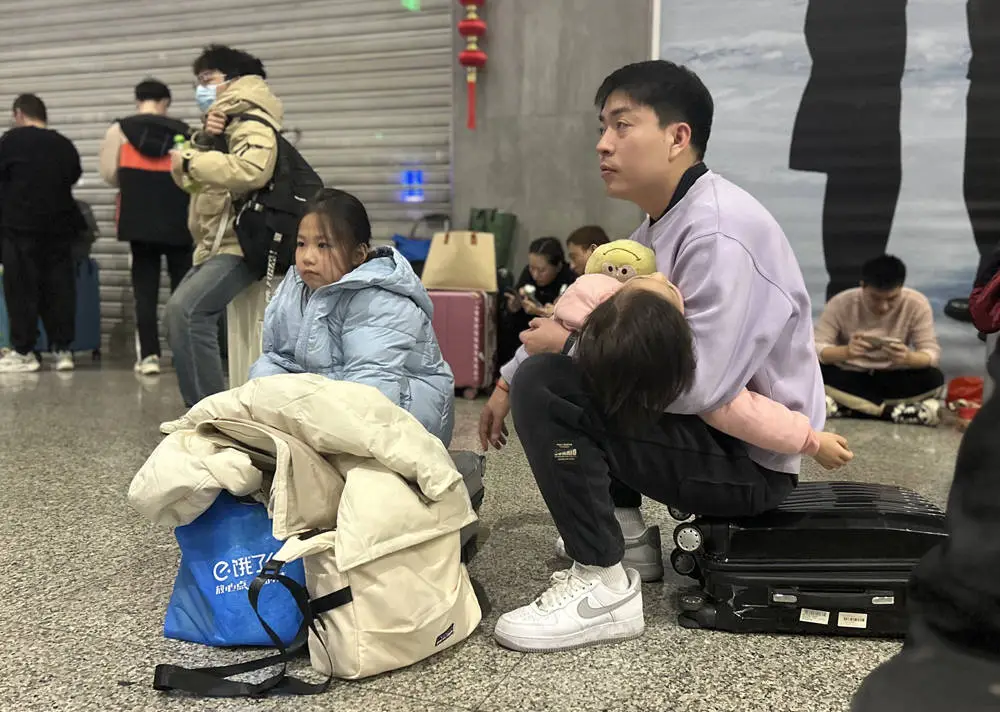 春运高峰！上海虹桥火车站77.8万人次创历史新高，你准备好回家了吗？  第11张