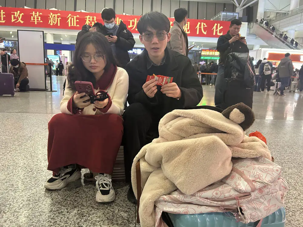 春运高峰！上海虹桥火车站77.8万人次创历史新高，你准备好回家了吗？  第3张