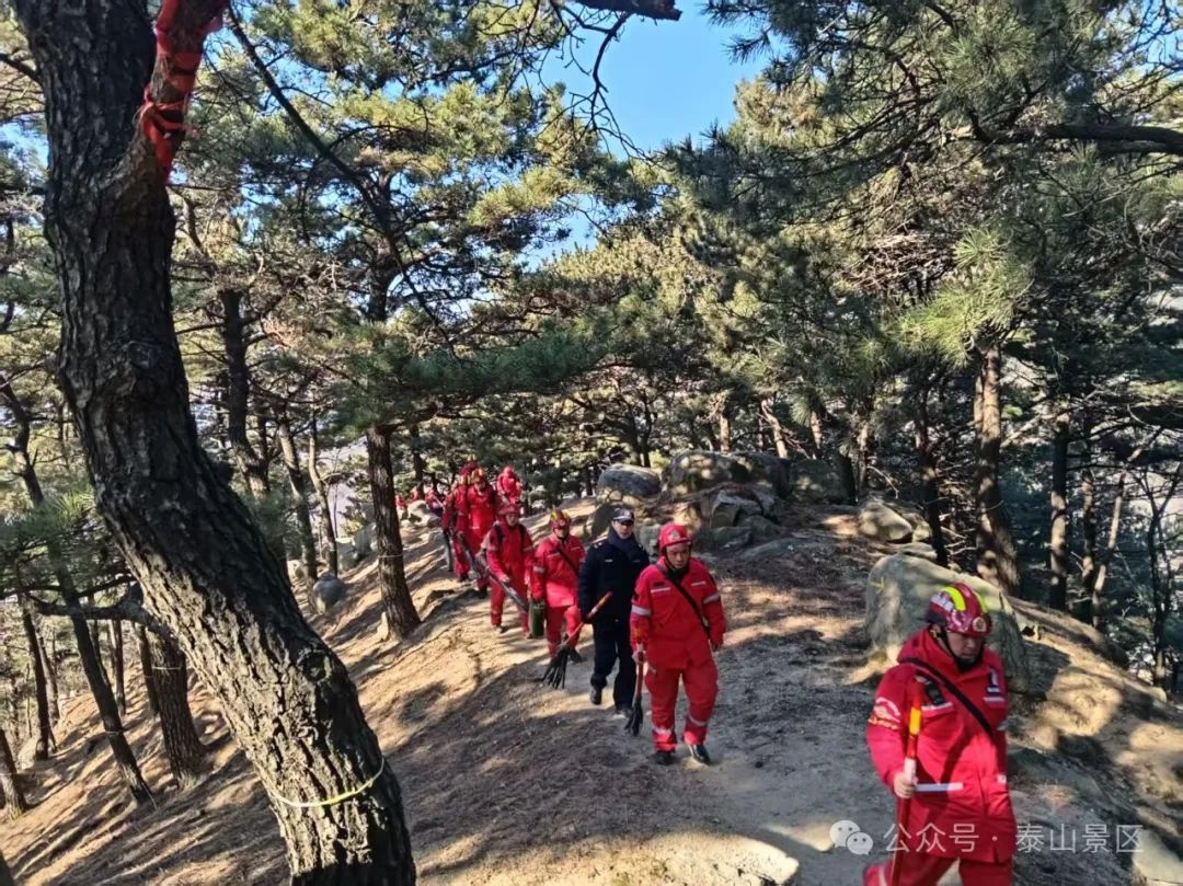 春节前夕，中天门管理区如何通过实战演练提升防火应急能力？  第6张
