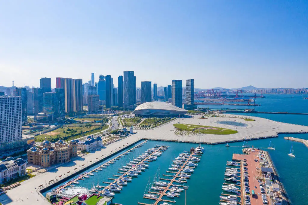 2024年GDP万亿城市俱乐部再添新成员？这六座城市只差临门一脚  第3张