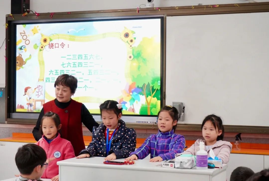 2025年上海市小学生爱心寒托班启航！红色传承、非遗课堂，孩子们收获了什么？  第3张