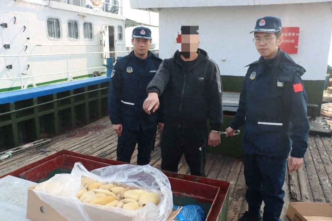 宁波海警深夜出击，120吨走私冻品被查获！600万大案如何破获？