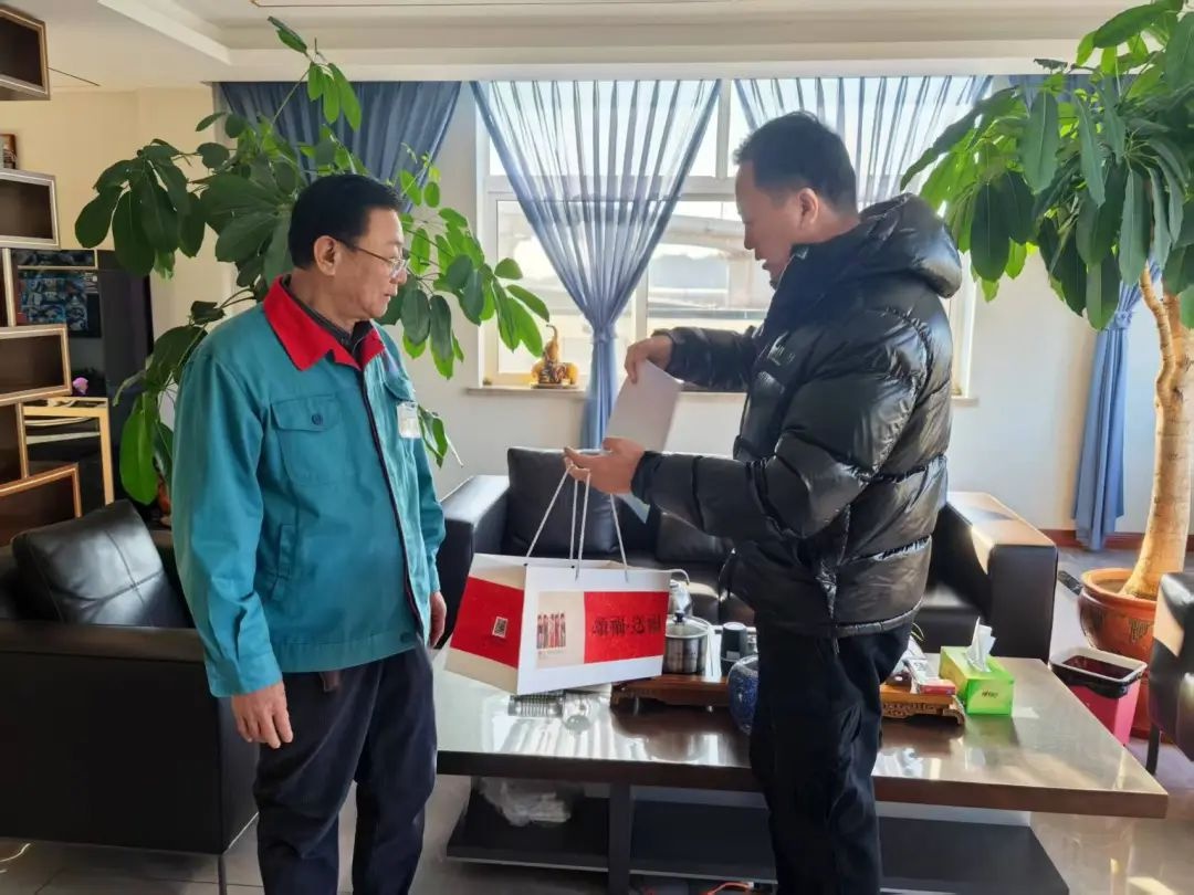 311名领导干部春节前深入企业，送政策送温暖送春联，助力企业做大做优做强  第2张