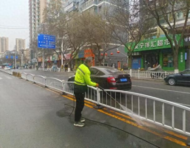 春季城市保洁大揭秘：如何让道路焕然一新？  第1张
