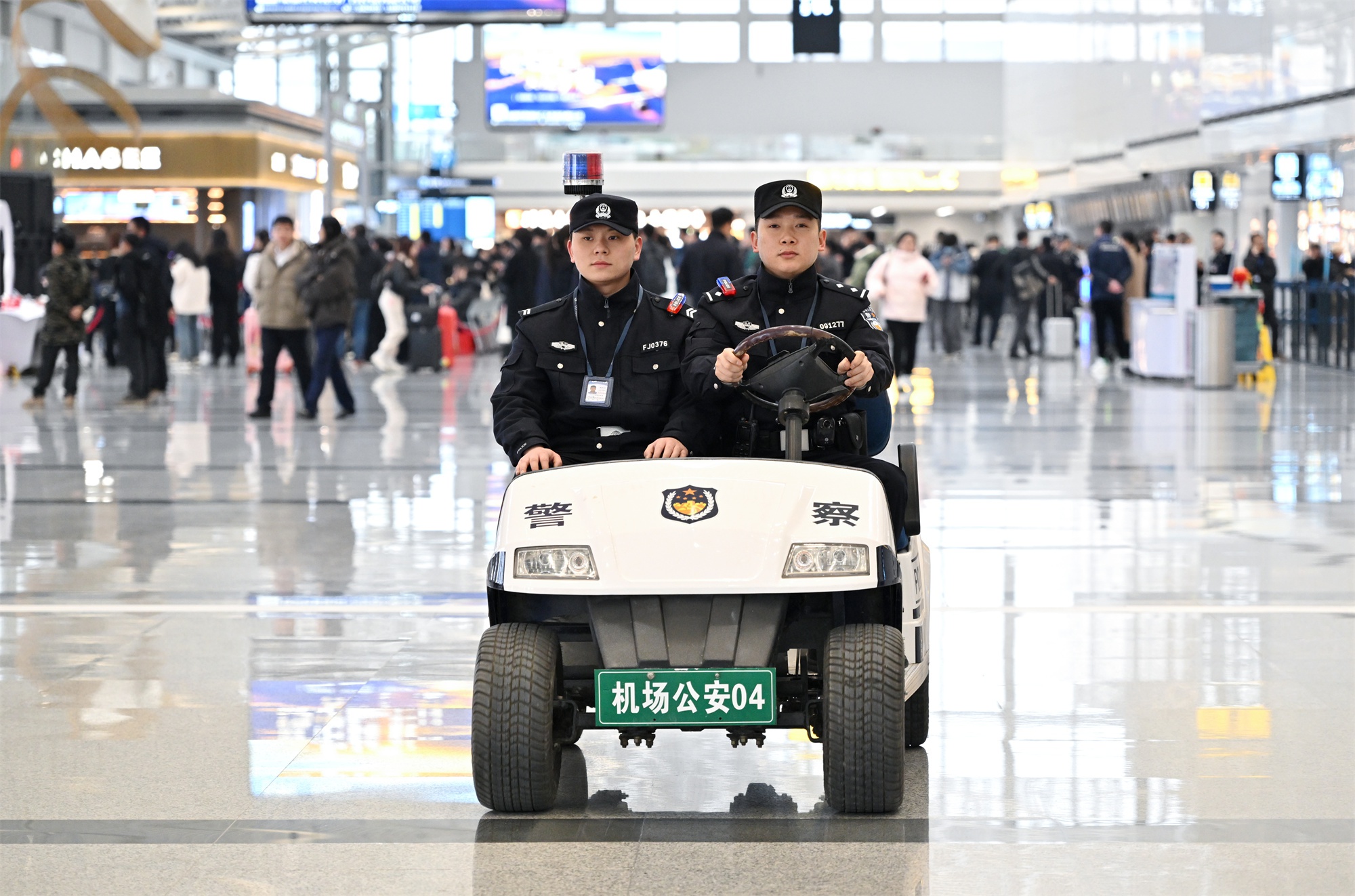 成都双流机场1号航站楼全新亮相，你的出行体验将有何惊喜？  第8张