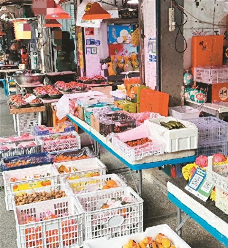 生鲜灯下的真相：你买到的真的是新鲜食材吗？