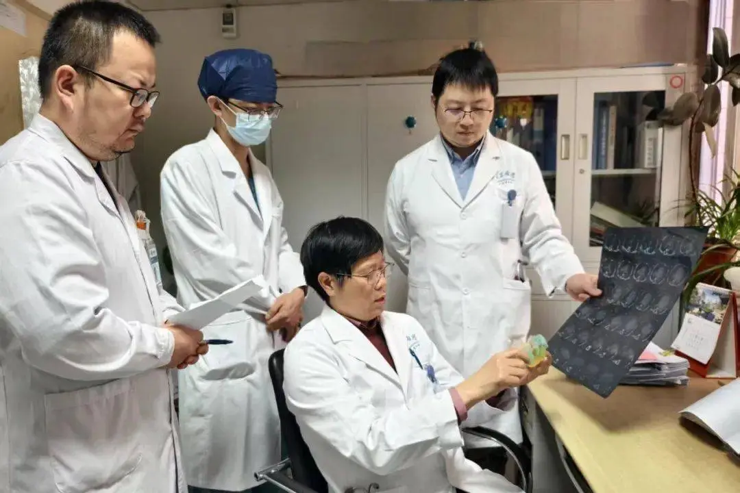20天新生儿与死神赛跑！小轩的心脏究竟能否战胜这场无声的战争？  第1张