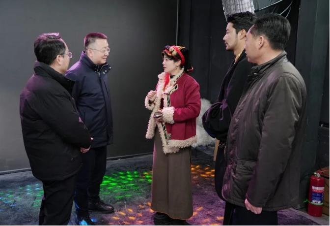 扎根教育一线26年，吴晓萍如何成为阿坝州杰出贡献教师？  第2张
