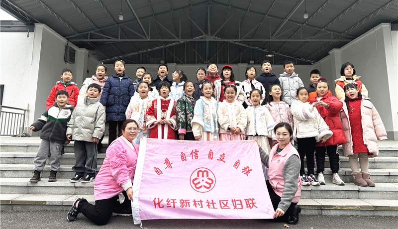 青少年合力建塔游戏，如何让孩子们在失败中学会团队协作？  第2张
