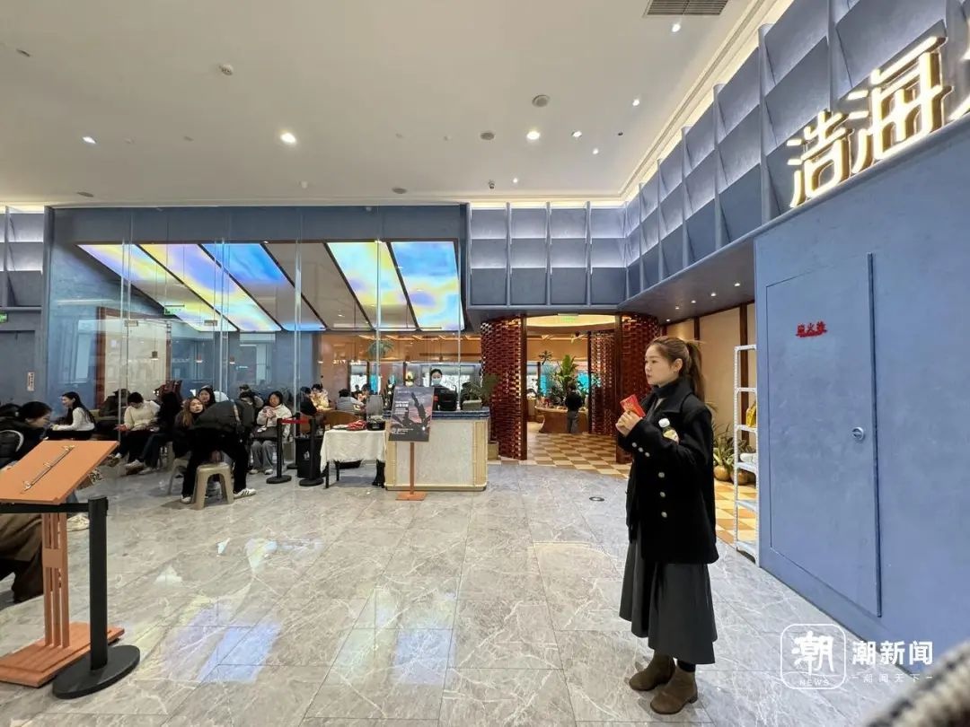 黄牛加价卖号！浩海火烧云傣家菜排队9小时，你还能忍吗？  第3张